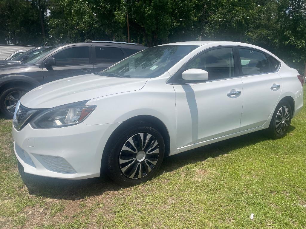 2019 Nissan Sentra S's photo